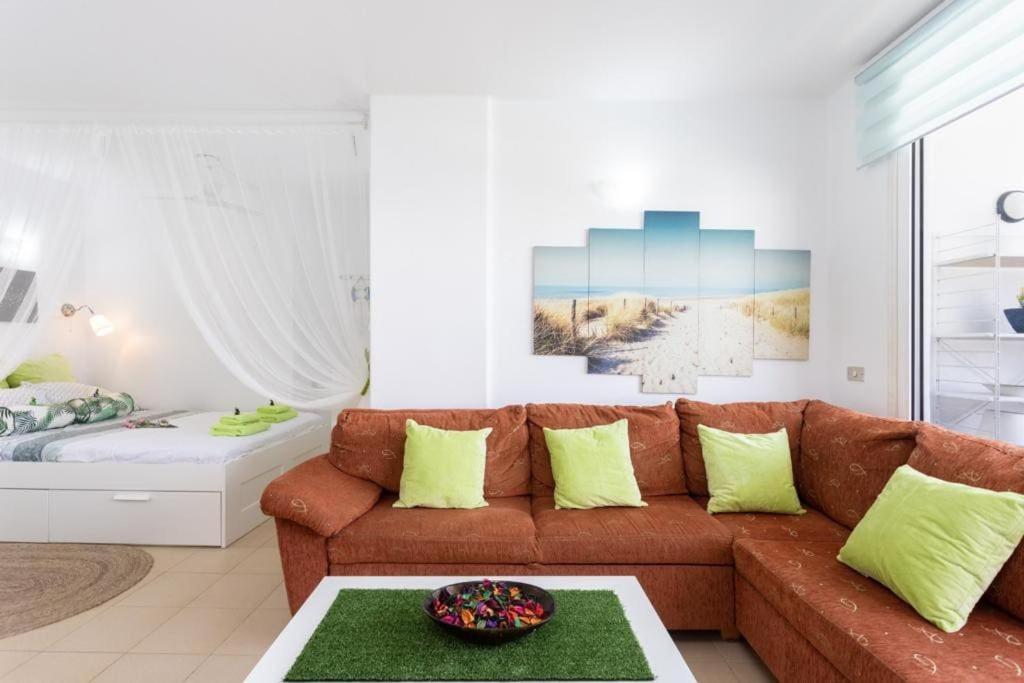 سان ميغيل ذي أبونا Cosy Studio With Balcony At Golf Del Sur, Tenerife المظهر الخارجي الصورة